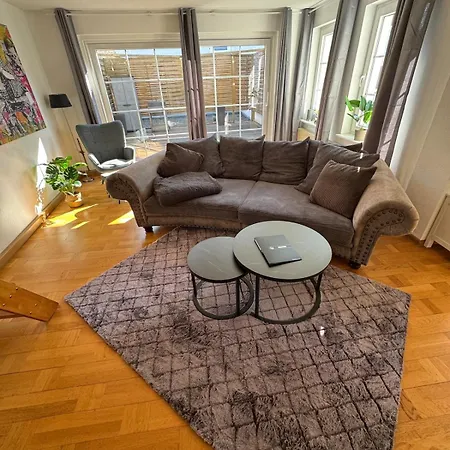 Große Helle Maisonette Im Zentrum