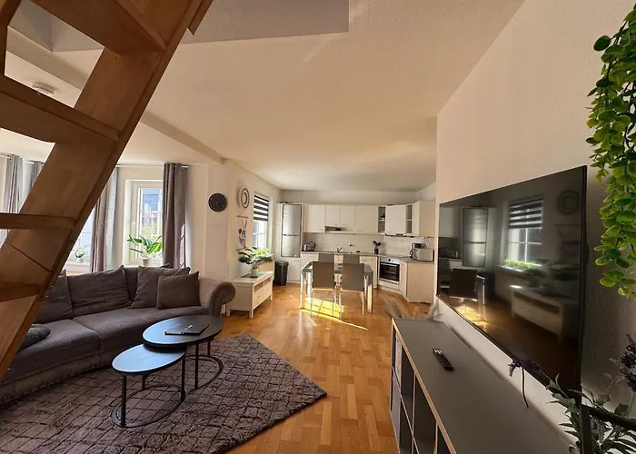 Grosse Helle Maisonette Im Zentrum Apartment